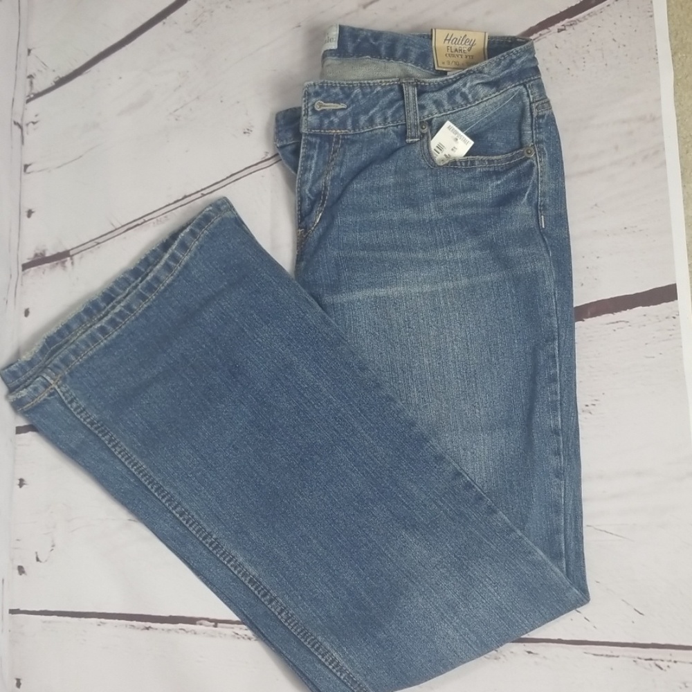 NWT Aeropostale Curvy Fit Flare Jeans Sz 9/10S